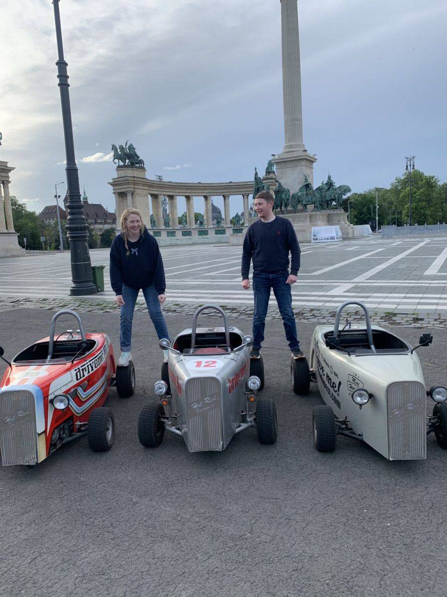 Mini Hot Rod Budapest: amikor Budapest utcái hirtelen versenypályává változnak