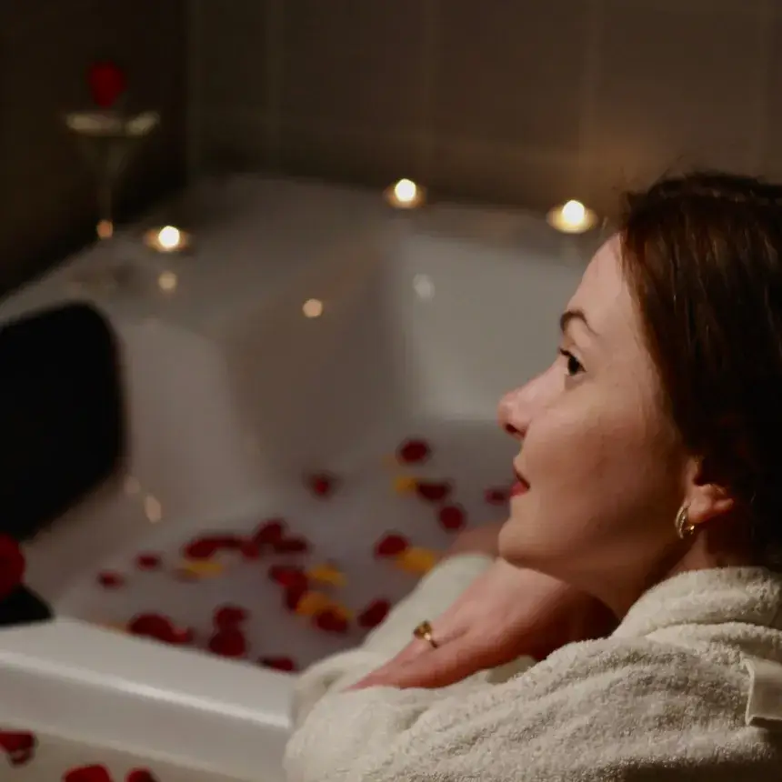 Romantikus Kikapcsolódás – Gyertyafényes wellness kettesben Budapesten