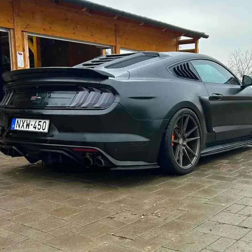 Ford Mustang Shelby (Black Edition) 1 napos bérlés Polgárdi környékén