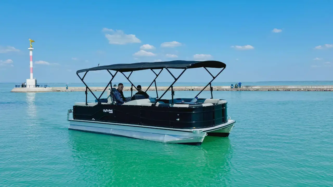 Sunlight S Elektromos hajótúra Siófokon – 2 óra, 4 fő részére