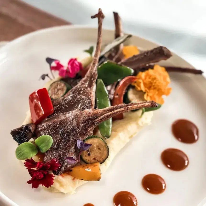 Ínyenc pillanatok kettesben a Breier Farmon: Tanya Bisztró – a hely, ahol jó enni!