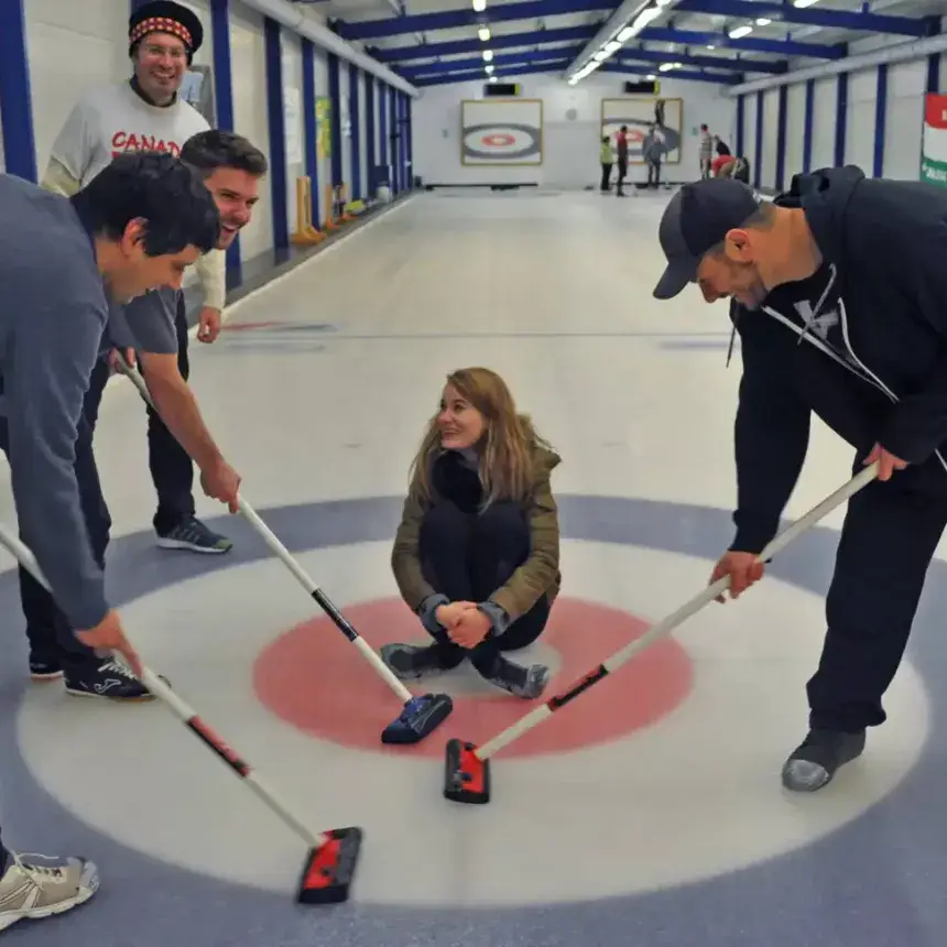 Curling verseny haverokkal 8 fő részére 1 pálya