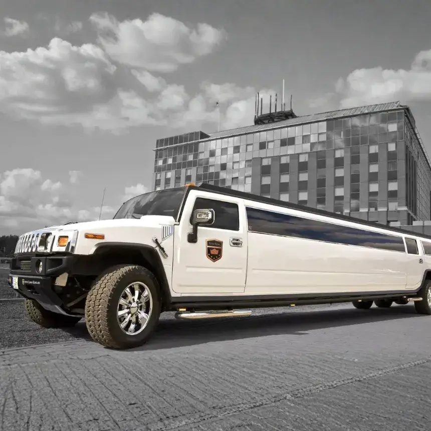 Fehér H2-es Hummer limuzin XXL