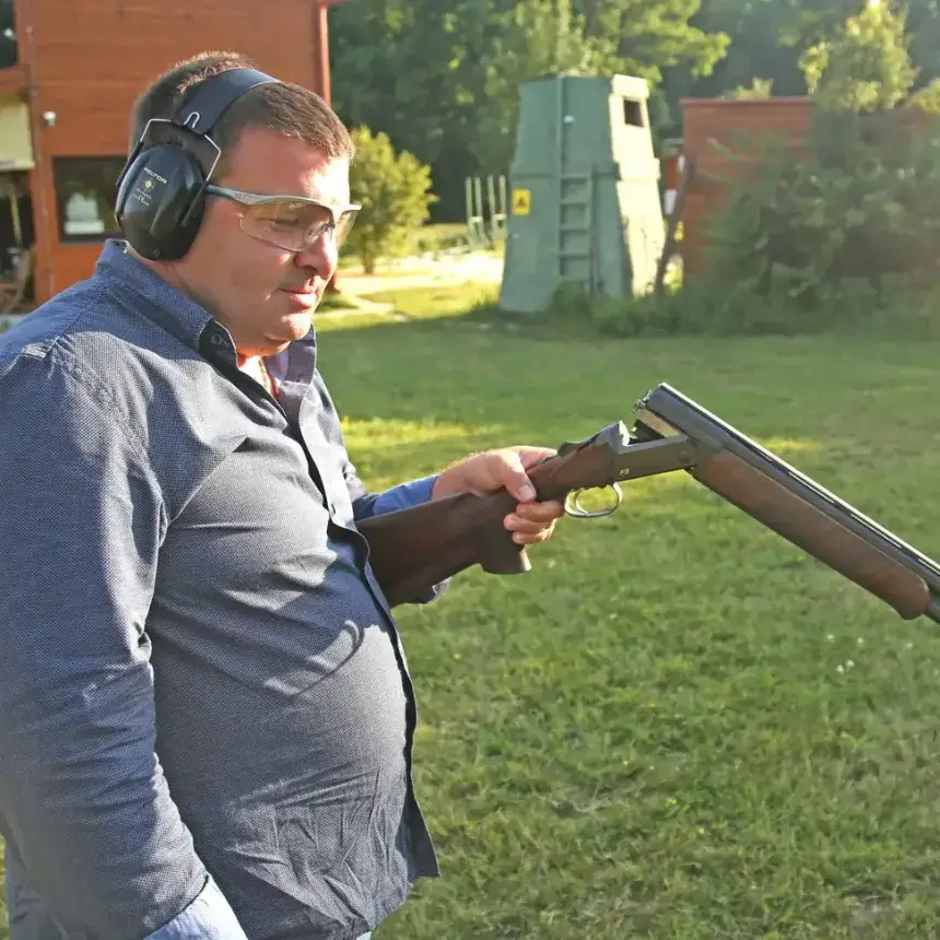 Koronglövészet legénybúcsúra 10 fő részére