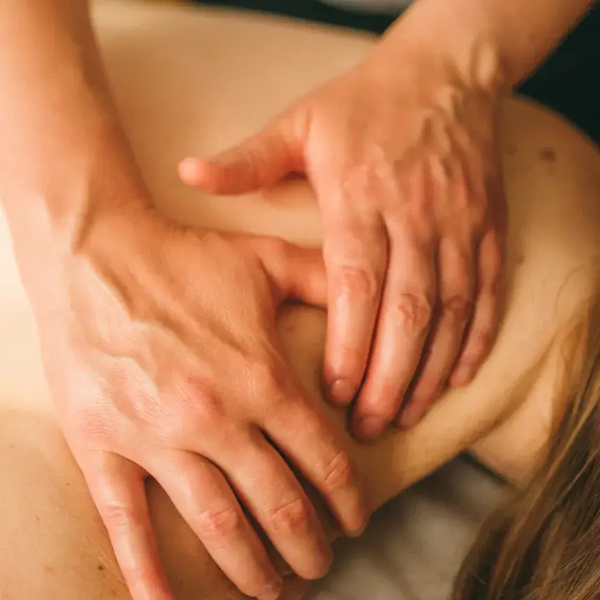 Teljes rituálé! – Aromaterápiás relax thai testmasszázs Budapesten