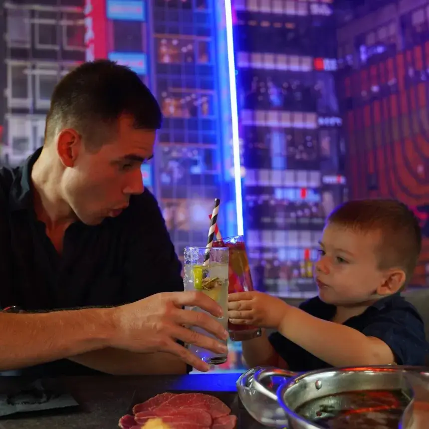 What's Running – Soup & Sushi & Hotpot: Korlátlan falatozás Apuval!