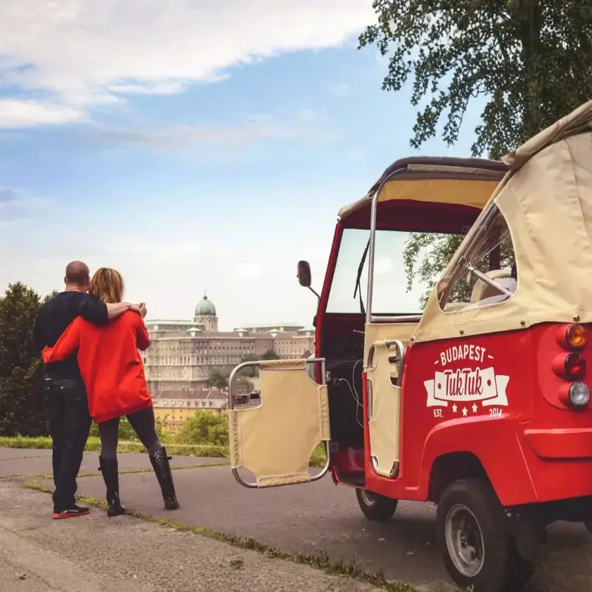 Romantikus túra Tuk Tuk-kal