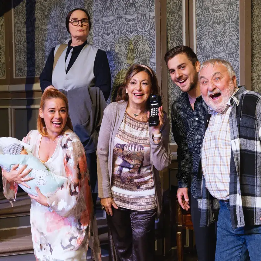 Páros színházjegy Nagyszülőknek a Turay Ida Színház szabadon választható előadására