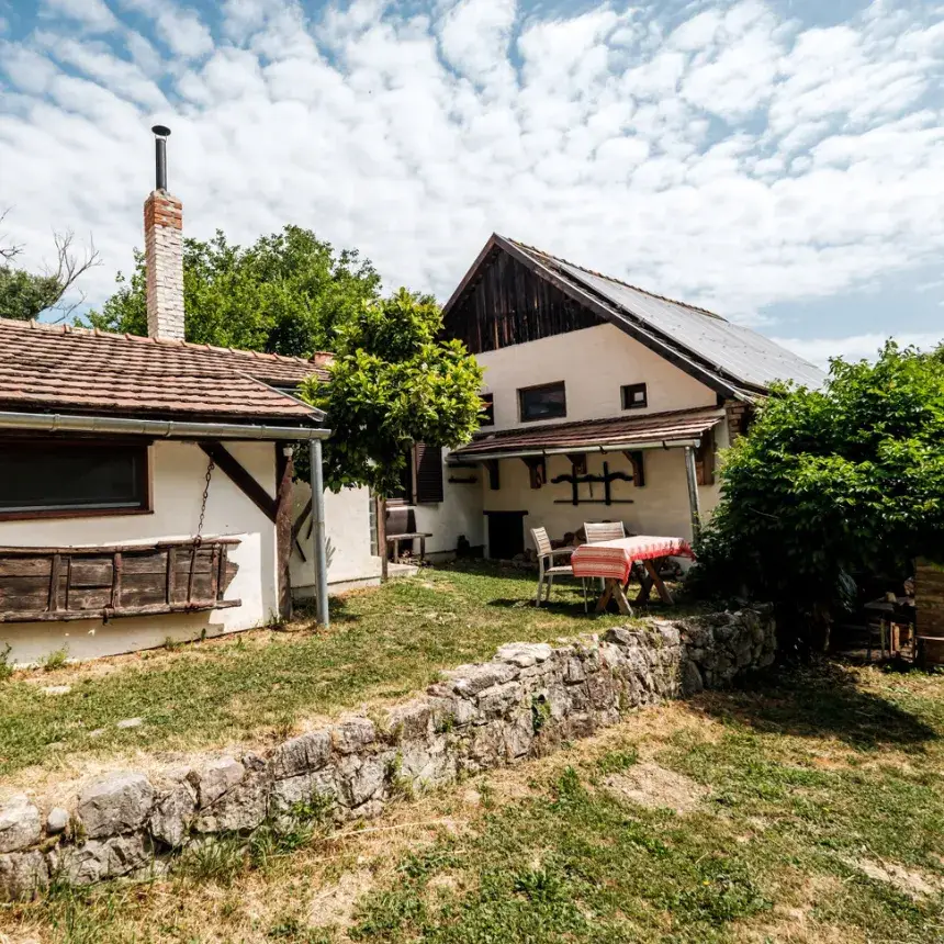 Vidéki életérzés Apartmanházban – Pihenés az Anna Portán, a Zselic szívében