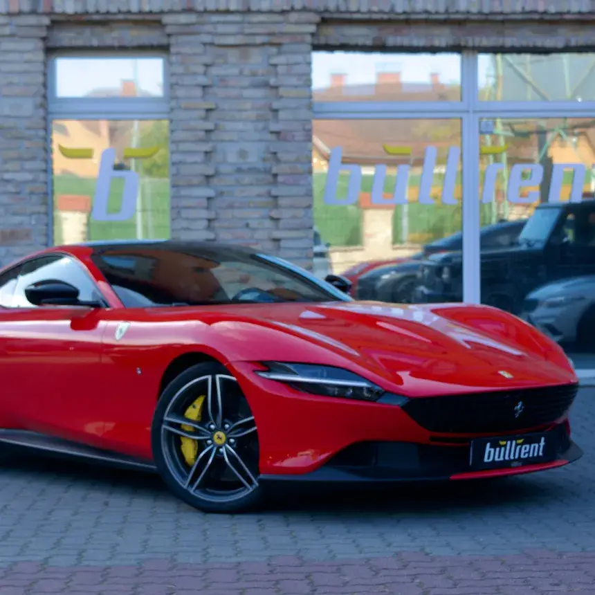 612 Lóerős gyönyörűséges Ferrari ROMA bérlése