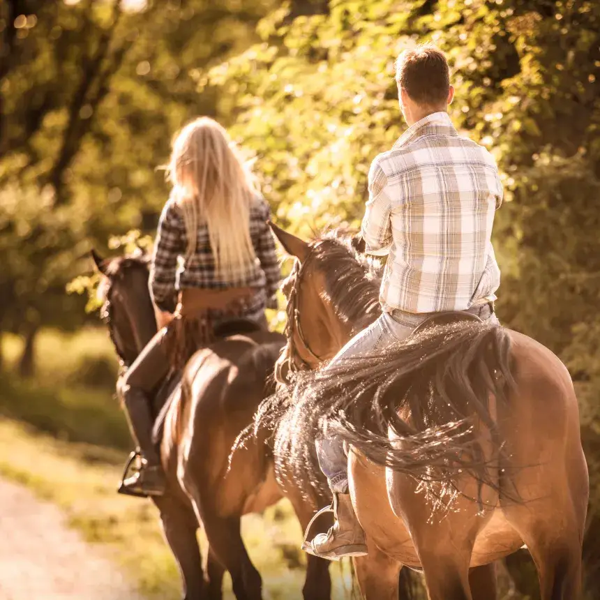 Lovas randevú a Kövér Ranch-on, Nagytarcsán