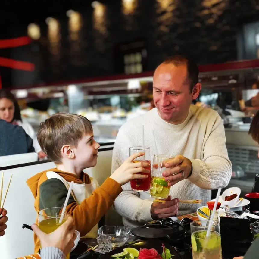 Sushi mennyország Apával: Korlátlan fogyasztás a Wasabiban! (Podmaniczky u.)