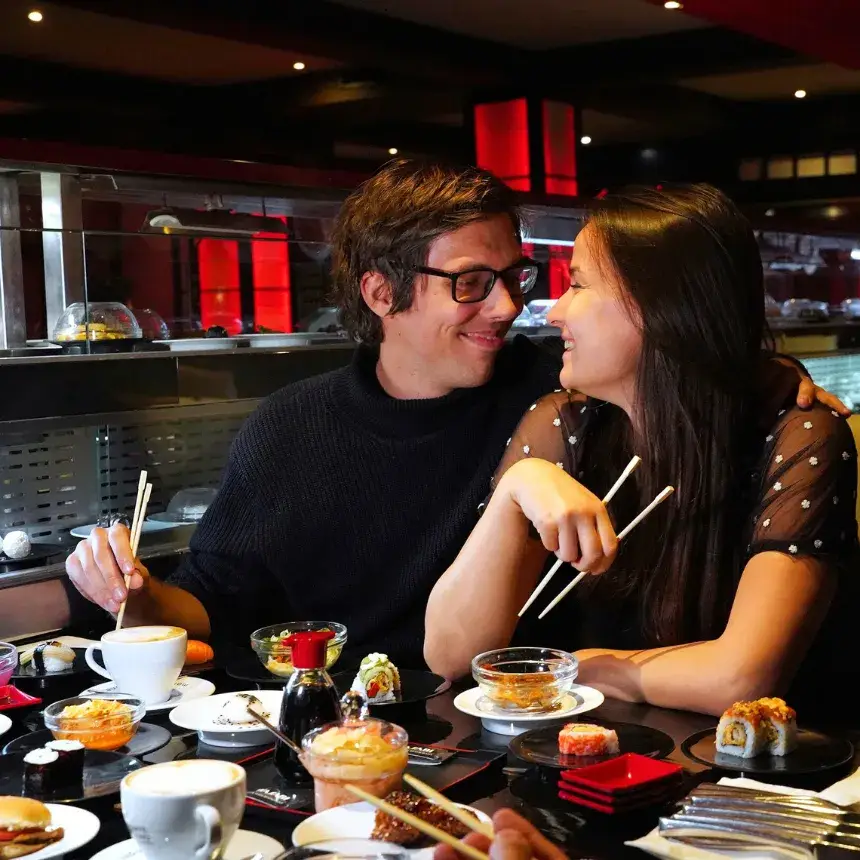 Ázsiai ízkavalkád kettesben a Wasabi Running Sushi & Wok étteremben (Szépvölgyi út)