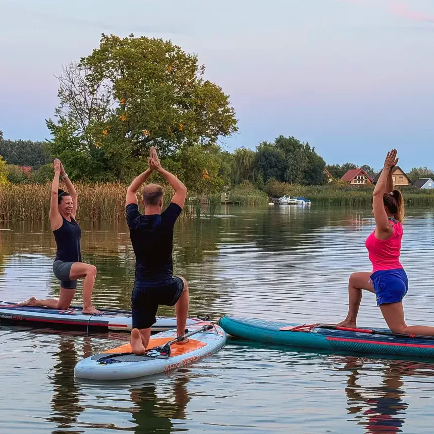 Páros SUP-jóga Szigethalmon – Mozgás & Relaxáció a vízen!