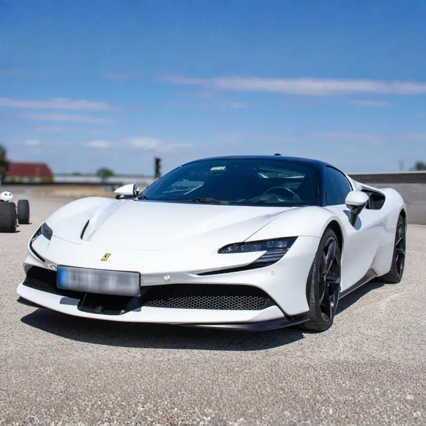 Ferrari SF90 Stradale élményvezetés a Kakucs Ringen