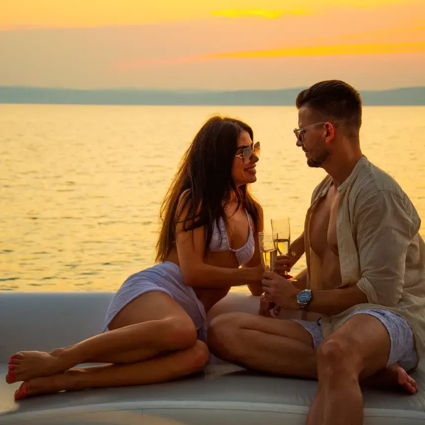 Piknik a Balatonon kettesben – 1 óra privát hajózás Siófokon