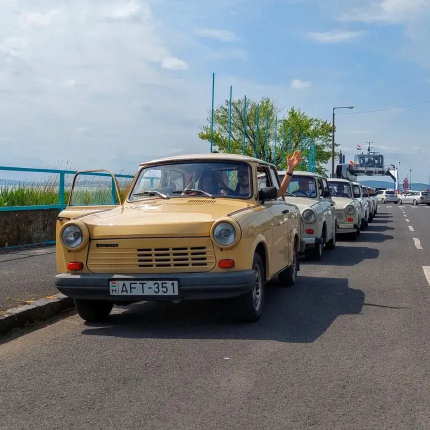 Tripla Retro Trabant kaland a Balaton mellett