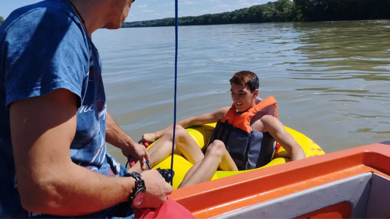 30 perces vízisport élménycsomag Mohácsnál a Dunán