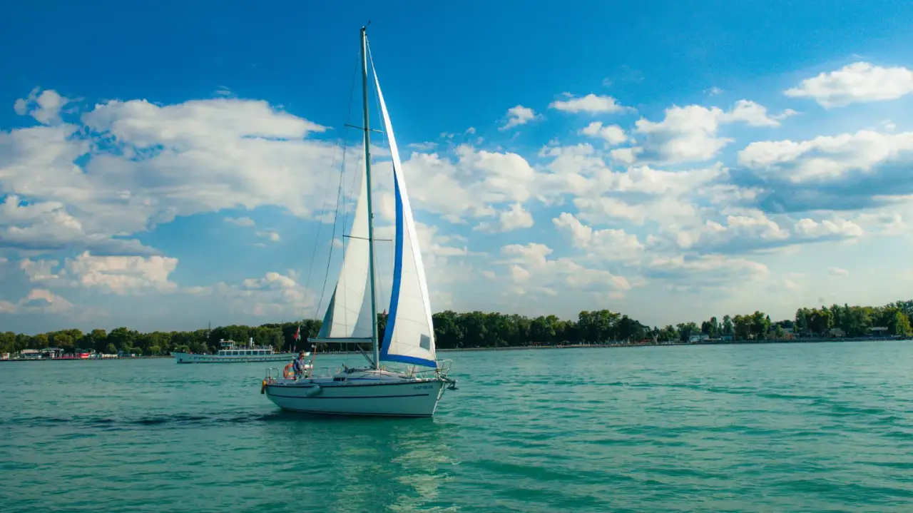 Balatoni Vitorlázás Siófokon – 4 fő részére