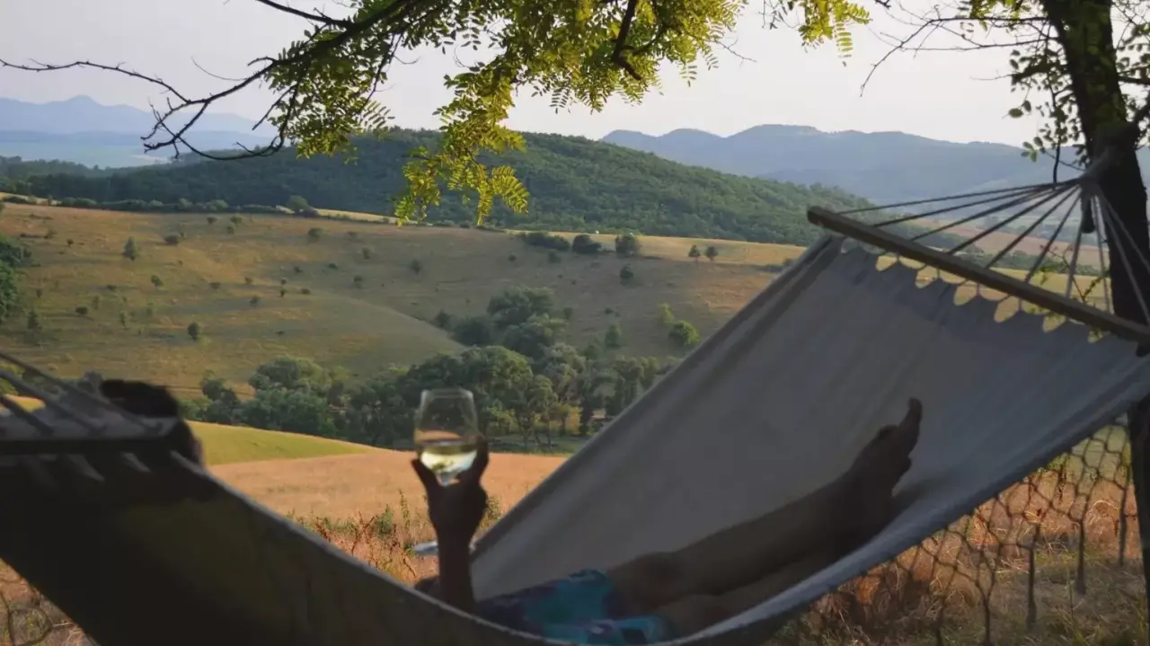 Függőágyban full extrás lazulás Dobogókőn a sípályánál