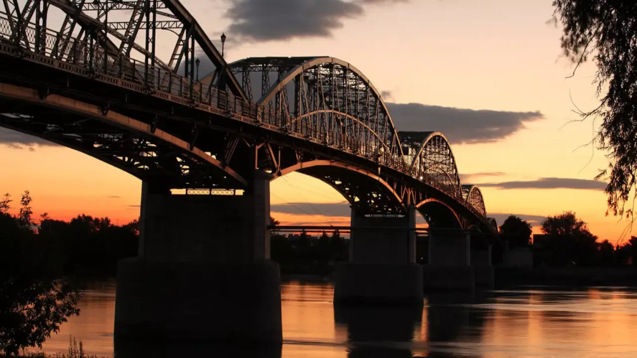 Romantikus naplemente vadászat Esztergomból indulva motorcsónakkal