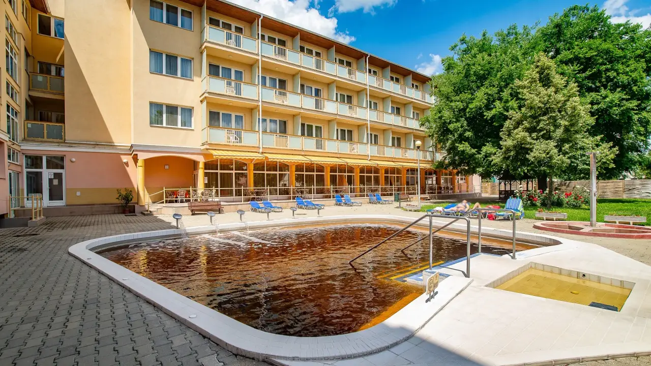 Kikapcsolódás Hajdúszoboszlói Thermal Hotelben 2 éj/2 fő, 2026.01.05-04.30. / 2026.11.01-12.21 között