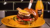 Ízélmény Tarantino stílusában! – Páros À la Carte ajánlat a Quentin's Burgerben