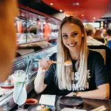 Fedezd fel Ázsia ízeit a Wasabi Running Sushi & Wok étteremben (MOM Park)