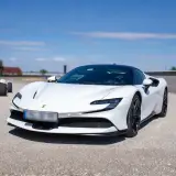 Ferrari SF90 Stradale élményvezetés a Kakucs Ringen
