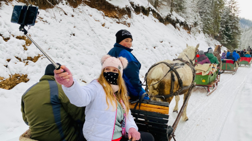 Paták kopogása a hóban – Lovasszánozás Gyimesben és a Csíki-Havasokban 12