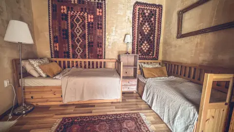 Lazulj Barátaiddal a Padláskincsek Birtokon Nagybörzsönyben 2