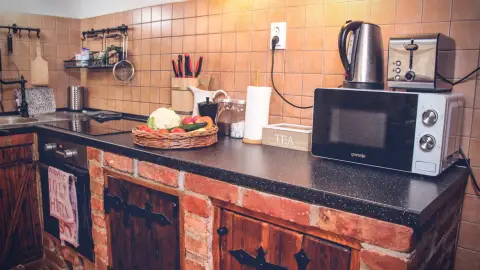 Lazulj Barátaiddal a Padláskincsek Birtokon Nagybörzsönyben 4