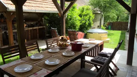 Lazulj Barátaiddal a Padláskincsek Birtokon Nagybörzsönyben 8