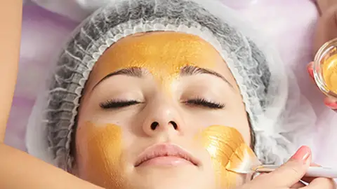 Igazi kuriózum, amely már nem luxus többé! – Arany arckezelés Budapesten 2