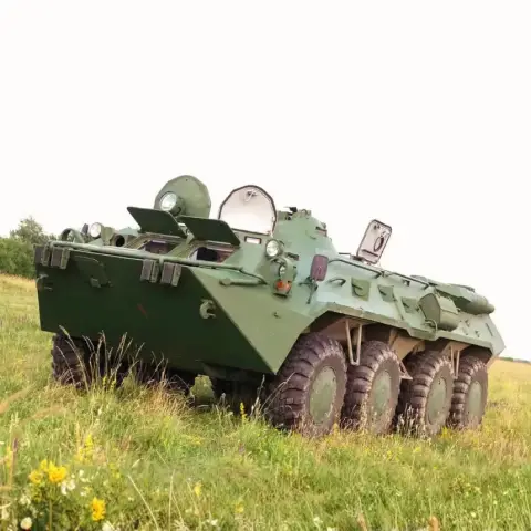 Vezess egy igazi harcjárművet! – BTR-80/A élményvezetés Budaörsön