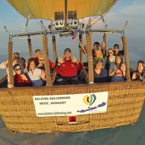 Csoportos Ballonos repülés balatoni panorámával 10 fő részére