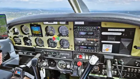 Vedd át az irányítást! – Repülőgép élményvezetés a Gödöllői repülőtérről indulva 6