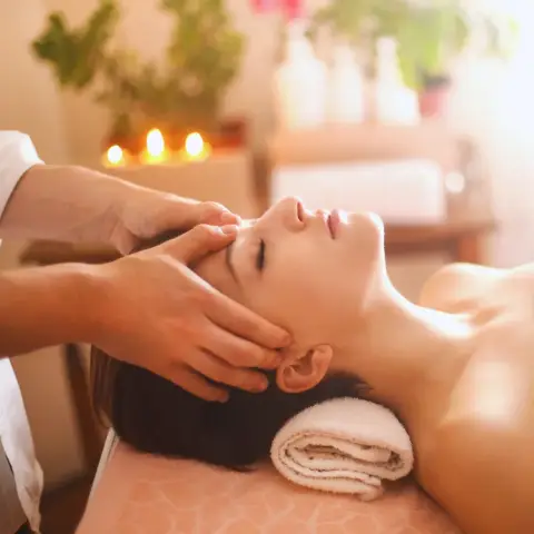 Személyre szabott masszázs a Fülöp-szigetek harmóniájával Budapesten