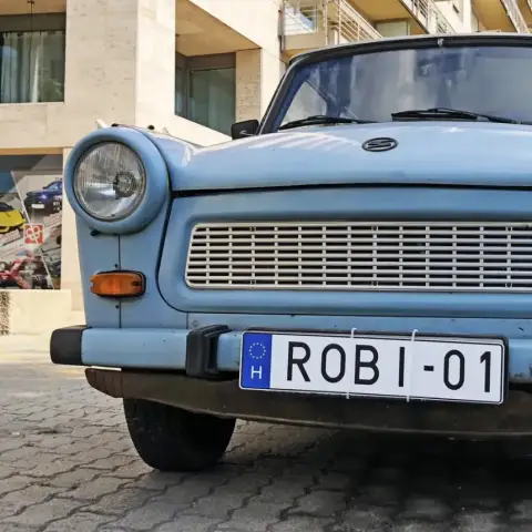 Egyedi tréfás rendszámtábla 1 nap alatt ajándékba