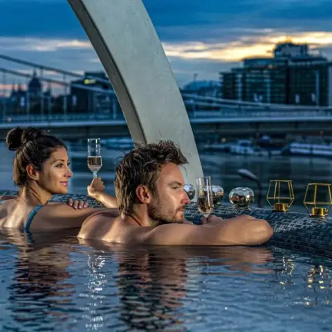 Extra Wellness a Rudas Fürdőben hétköznap Törökfürdővel