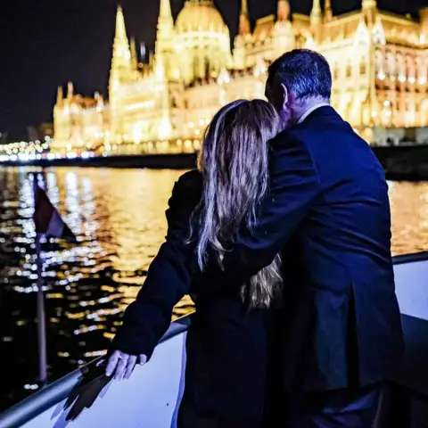 Romantikus Városnéző Sétahajózás Budapesten 2 fő részére – Welcome Itallal!