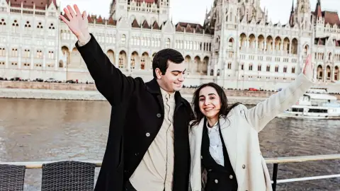 Városnéző Sétahajózás Budapesten 2 fő részére – Korlátlan Rosé fogyasztással! 6