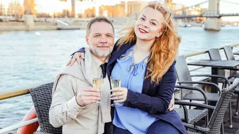 Városnéző Sétahajózás Budapesten 2 fő részére – Korlátlan Rosé fogyasztással! 11