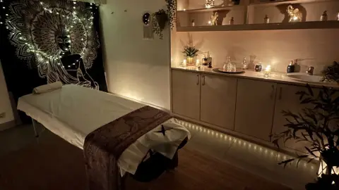 Lazító, frissítő talp- és lábszármasszázs Budapesten 2