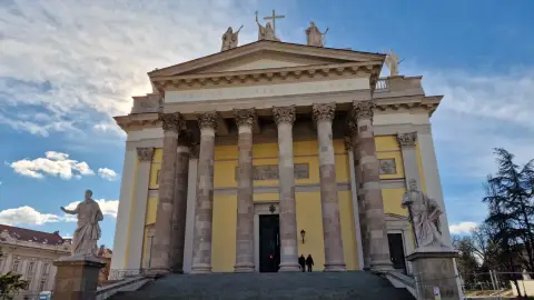 Élményteli, bormámoros pihenés kettesben Eger szívében a Villa Fazolában 12