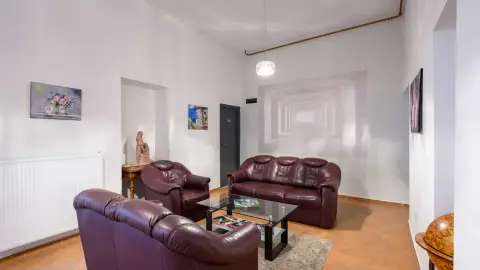 Élményteli, bormámoros pihenés kettesben Eger szívében a Villa Fazolában 24