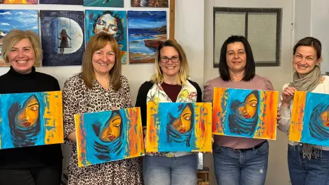 Fess, akár egy művész! Élményfestés akár előképzettség nélkül is! 16