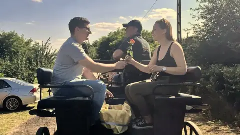 Romantikus hintózás kettesben Monor tájain – Elbűvölő Fjord lovakkal a fogatban! 17