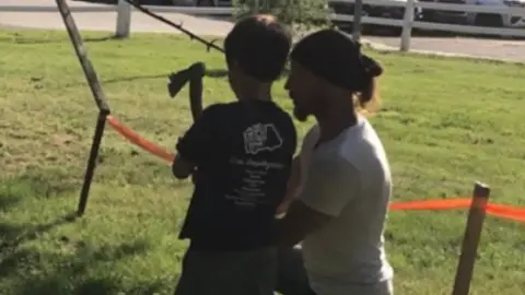 Dobj baltát és tudd meg ki vagy! – Önismereti baltadobálás Budapesten 8