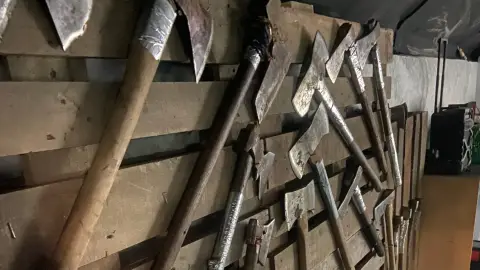 Dobj baltát és tudd meg ki vagy! – Önismereti baltadobálás Budapesten 2